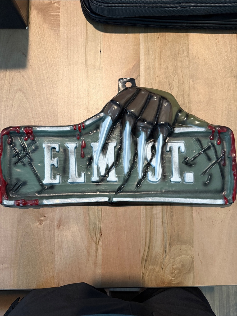Rubie's Black Elm St. Wall Plaque with Claw Detail